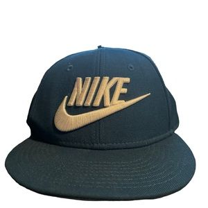 Nike Hat Cap Snapback Mens Logo Teal White Swoosh True Raised Logo